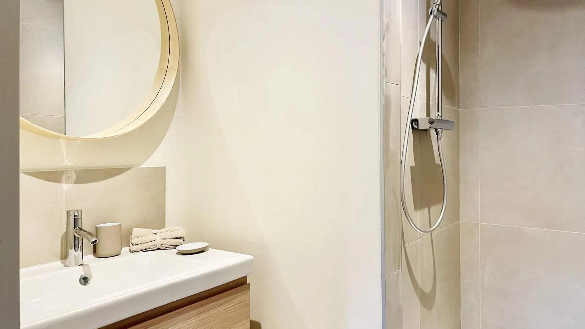 Appartement Colodge - Fourneyron Saint-Etienne  0*, Saint-Etienne (Loire)